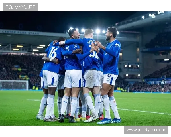 英超桑德兰对阵埃弗顿：黑猫黑马齐力争上游，桑德兰vs曼联比分预测