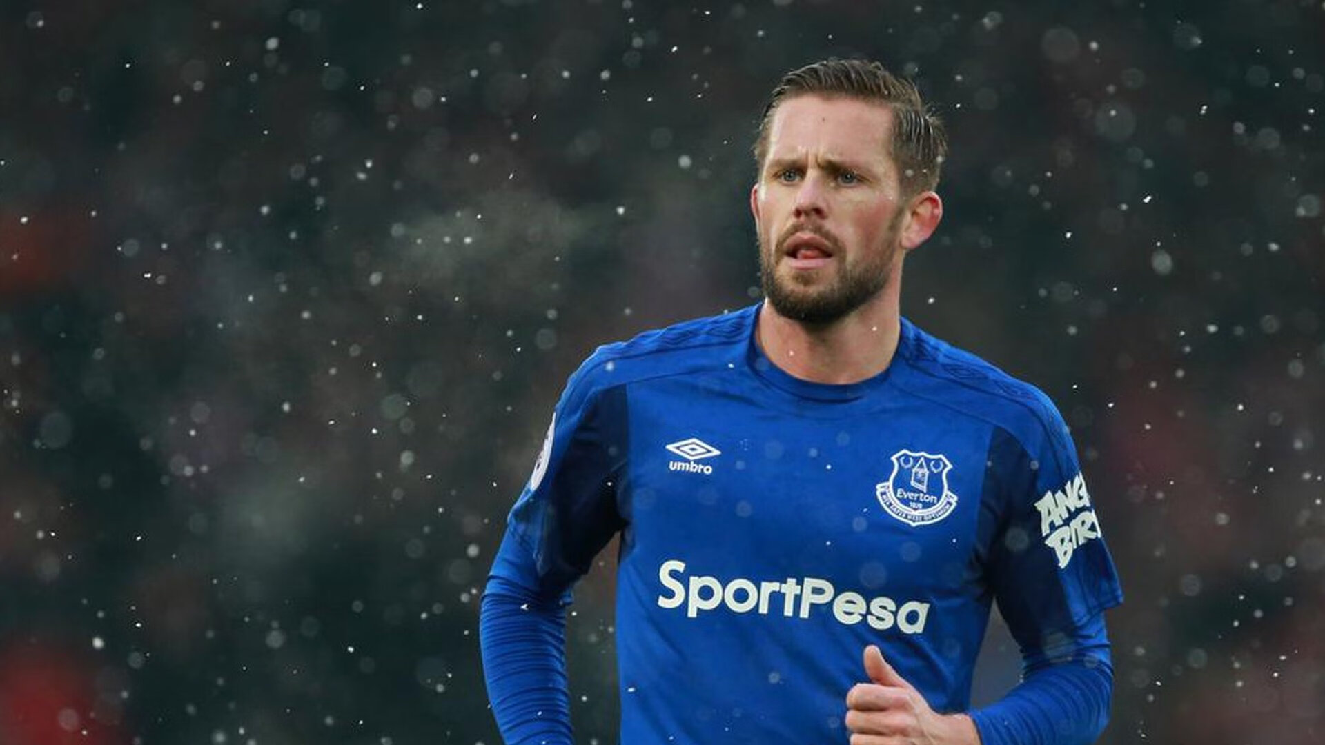 九游体育-“亚戈·卡尔曼的战术智慧与强悍防守，助阿根廷美洲狮队实现飞跃”